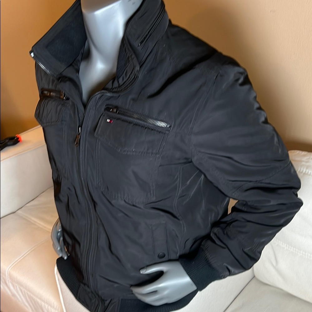 Tommy Hilfiger Men’s Black Bomber Jacket with Hidden Hood Size Large - Picture 3 of 16